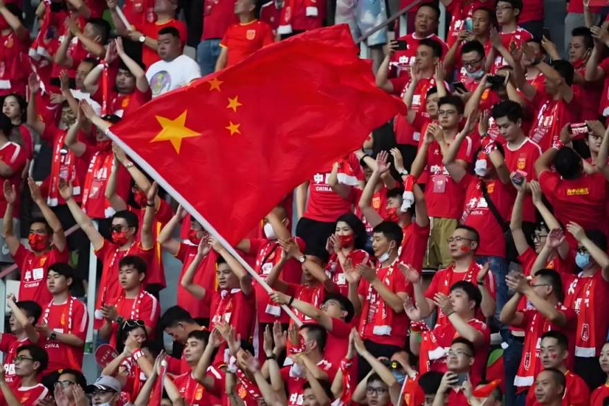 中超争冠组形势收紧，上海海港与成都蓉城同分领跑